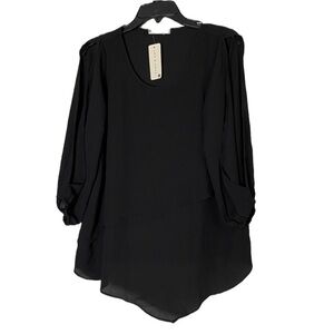 NWT Jon & Anna Black Size Large Top